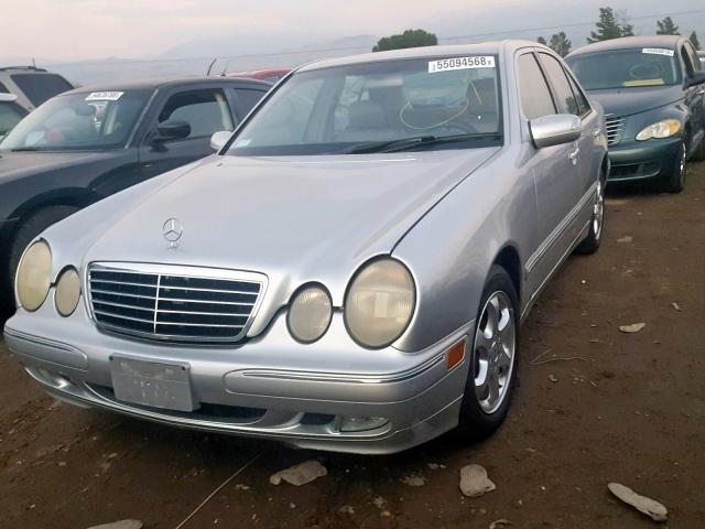 WDBJF65J42B458668 - 2002 MERCEDES-BENZ E 320 SILVER photo 2