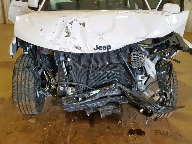 1C4RJEAG3JC253620 - 2018 JEEP GRAND CHER WHITE photo 9