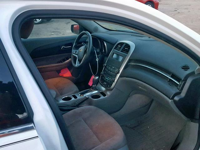 1G11B5SLXFF347045 - 2015 CHEVROLET MALIBU LS 白色 照片 5
