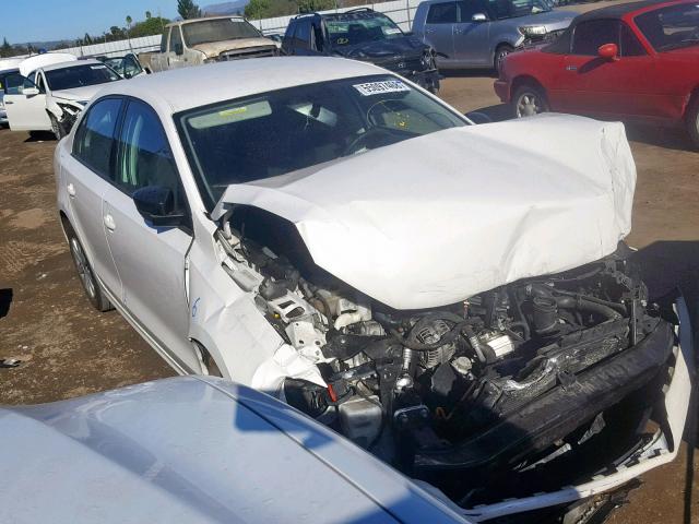 3VW2K7AJ9DM290385 - 2013 VOLKSWAGEN JETTA BASE WHITE photo 1