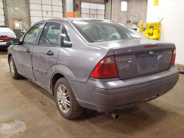 1FAFP34N75W224938 - 2005 FORD FOCUS ZX4 GRAY photo 3