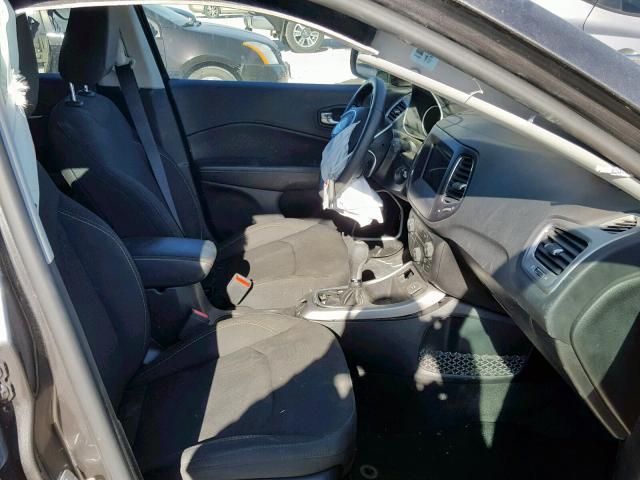 3C4NJCAB4JT411524 - 2018 JEEP COMPASS SP 石墨色 照片 5