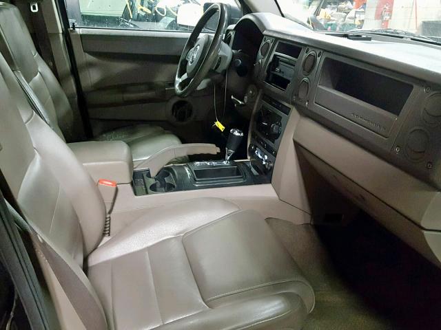 1J8HG48K46C268769 - 2006 JEEP COMMANDER BLACK photo 5
