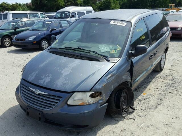 1C8GJ25B12B636773 - 2002 CHRYSLER VOYAGER BLUE photo 2