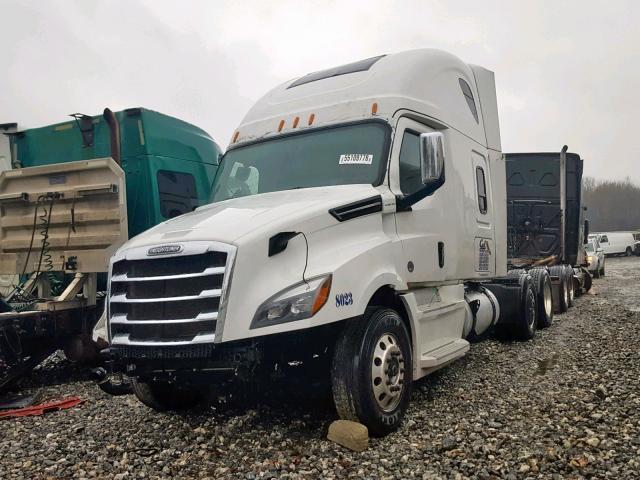 3AKJHHDR5JSJK2841 - 2018 FREIGHTLINER CASCADIA 1 WHITE photo 2