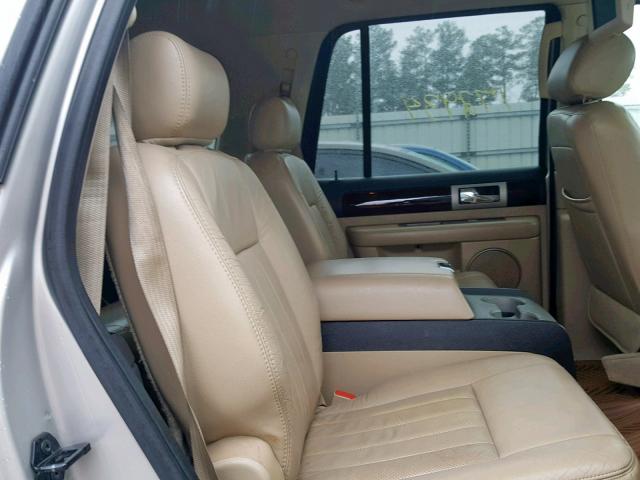 5LMFU27596LJ14428 - 2006 LINCOLN NAVIGATOR 灰色 照片 6