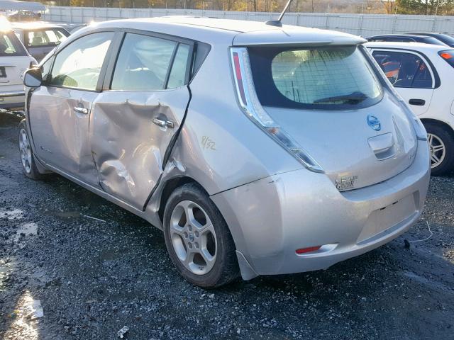 1N4AZ0CP2DC406939 - 2013 NISSAN LEAF S SILVER photo 3