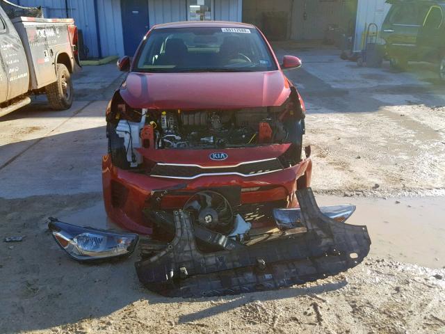 3KPA24AB8JE136519 - 2018 KIA RIO LX RED photo 9