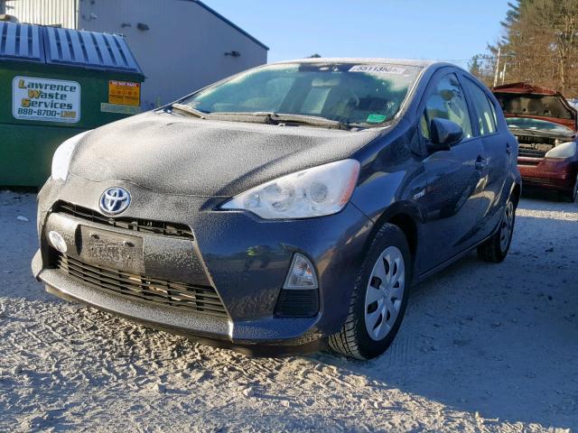 JTDKDTB36E1066043 - 2014 TOYOTA PRIUS C GRAY photo 2