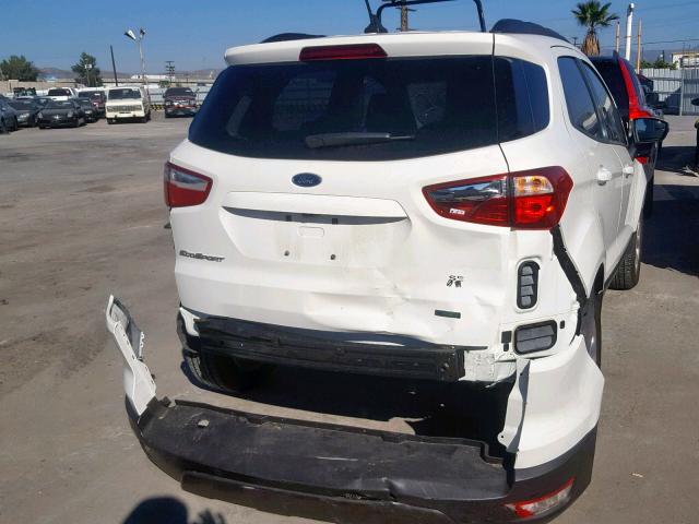 MAJ3P1TE0JC183556 - 2018 FORD ECOSPORT S WHITE photo 4