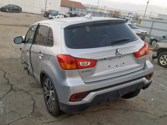 JA4AR3AW5JU015970 - 2018 MITSUBISHI OUTLANDER GRAY photo 3