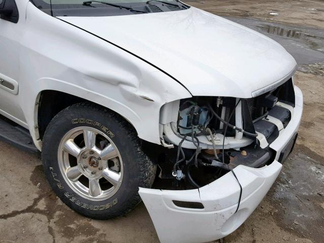 1GKDT13S642343437 - 2004 GMC ENVOY WHITE photo 9