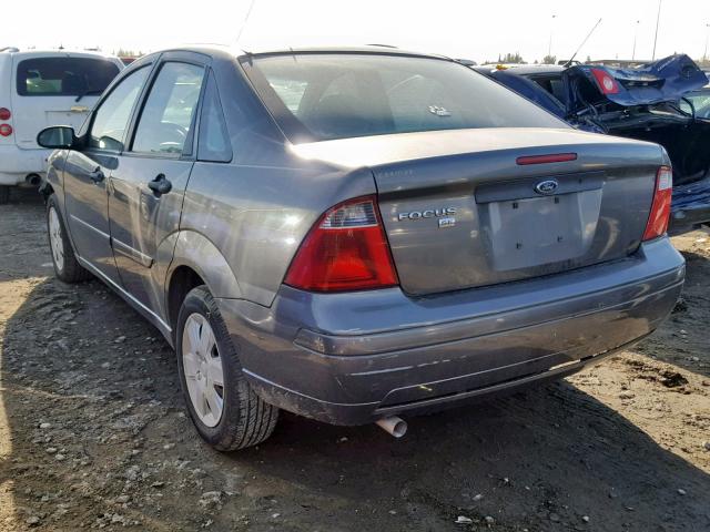 1FAHP34N67W331779 - 2007 FORD FOCUS ZX4 GRAY photo 3