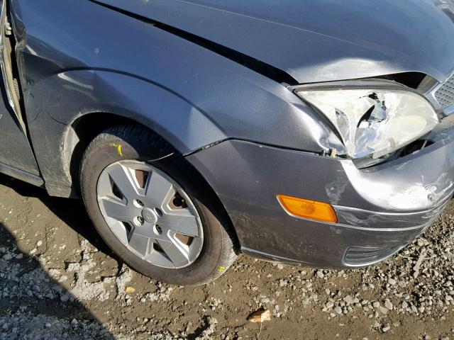 1FAHP34N67W331779 - 2007 FORD FOCUS ZX4 GRAY photo 9