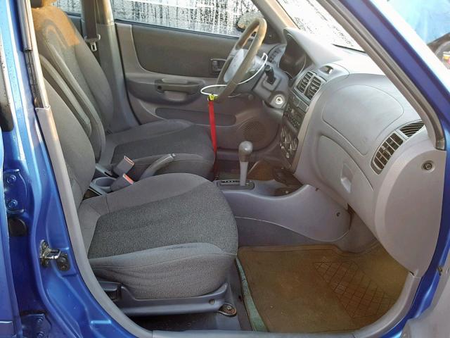 KMHCG45C02U272316 - 2002 HYUNDAI ACCENT GL BLUE photo 5