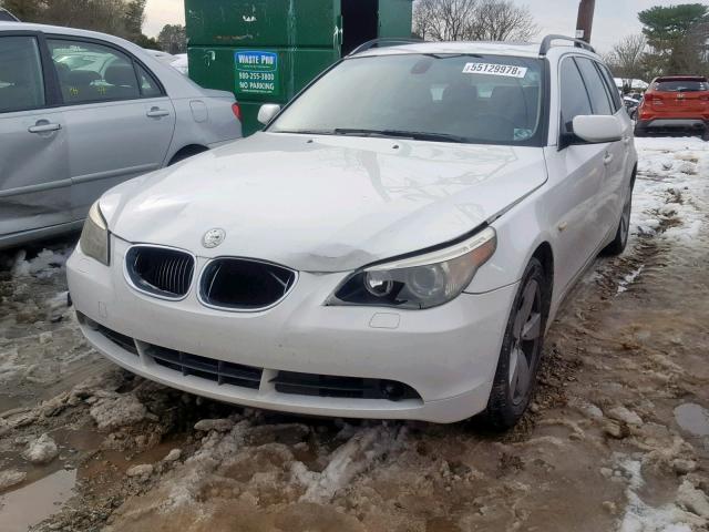 WBANN73536CN03484 - 2006 BMW 530 XIT WHITE photo 2