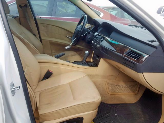 WBANN73536CN03484 - 2006 BMW 530 XIT WHITE photo 5