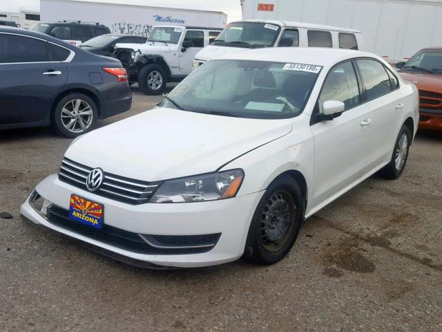 1VWAP7A31EC007057 - 2014 VOLKSWAGEN PASSAT S WHITE photo 2