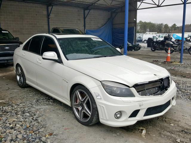 WDDGF77X89F255066 - 2009 MERCEDES-BENZ C 63 AMG WHITE photo 1