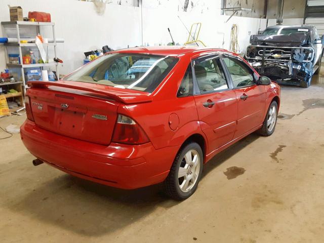 1FAFP34N37W122135 - 2007 FORD FOCUS ZX4 RED photo 4