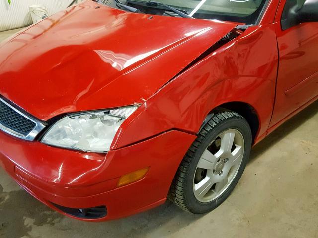 1FAFP34N37W122135 - 2007 FORD FOCUS ZX4 RED photo 9