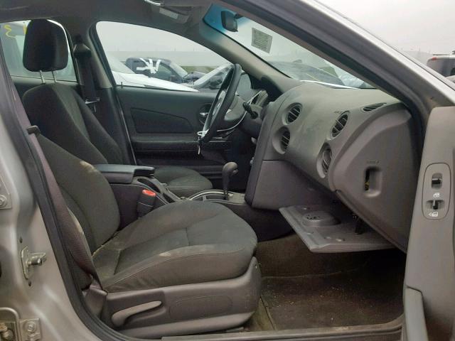 2G2WP522541203241 - 2004 PONTIAC GRAND PRIX SILVER photo 5