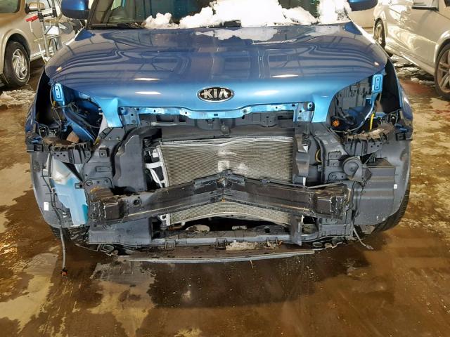 KNDJP3A59F7220037 - 2015 KIA SOUL + BLUE photo 9