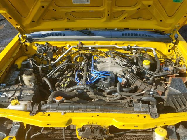 1N6ED27Y31C381714 - 2001 NISSAN FRONTIER C YELLOW photo 7