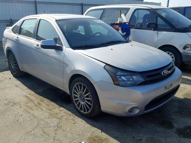 1FAHP3GN8BW113959 - 2011 FORD FOCUS SES GRAY photo 1