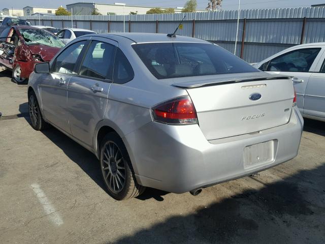 1FAHP3GN8BW113959 - 2011 FORD FOCUS SES GRAY photo 3