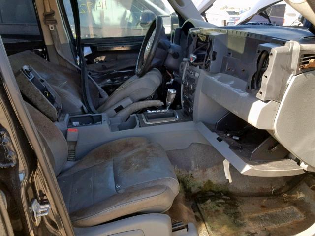 1J8HH48P77C676399 - 2007 JEEP COMMANDER BLACK photo 5