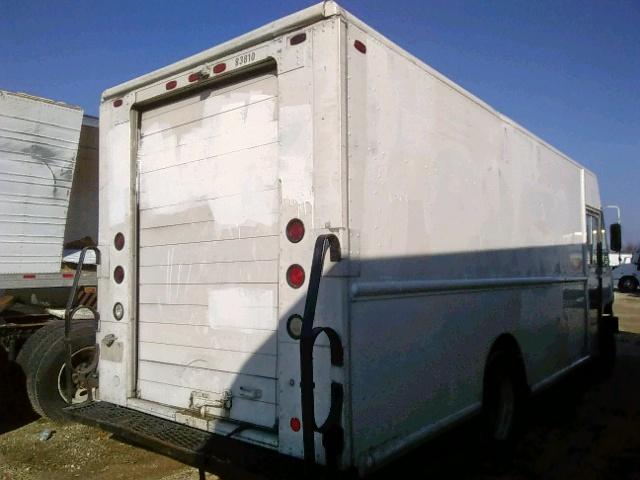 4UZAARBW86CW01022 - 2006 FREIGHTLINER CHASSIS M WHITE photo 4