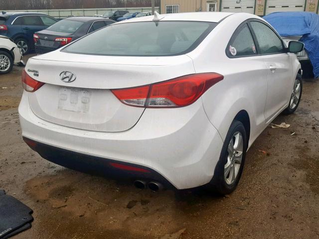 KMHDH6AE4DU014372 - 2013 HYUNDAI ELANTRA CO WHITE photo 4