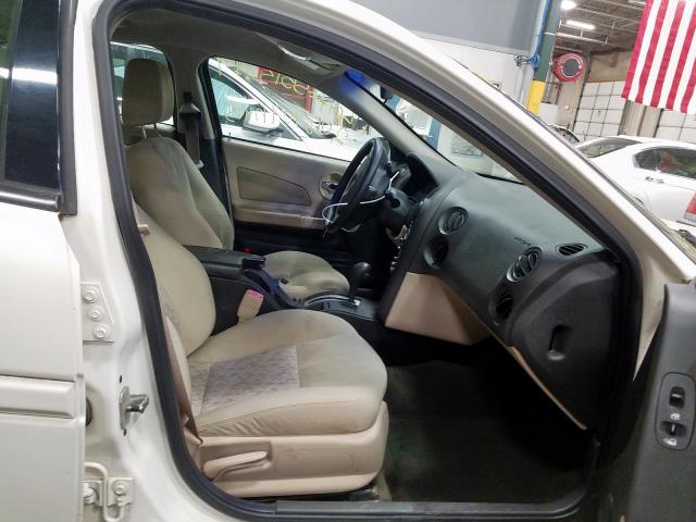 2G2WP522241148814 - 2004 PONTIAC GRAND PRIX WHITE photo 5