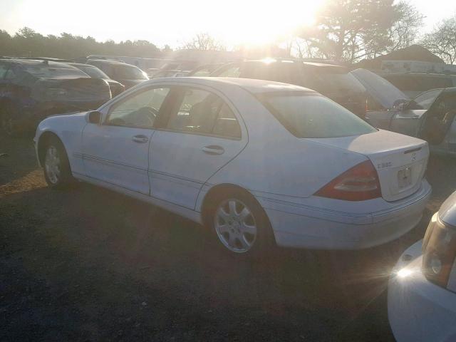 WDBRF64J52F192509 - 2002 MERCEDES-BENZ C 320 WHITE photo 3