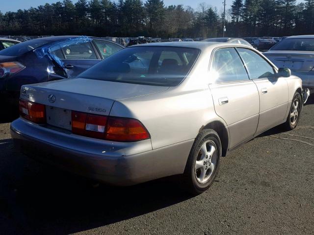 JT8BF28G9X5052288 - 1999 LEXUS ES 300 GRAY photo 4