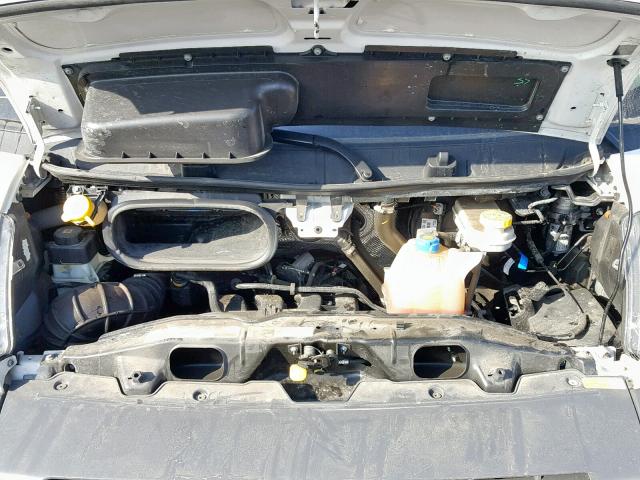 3C6TRVCG9JE112630 - 2018 RAM PROMASTER 白色 照片 7