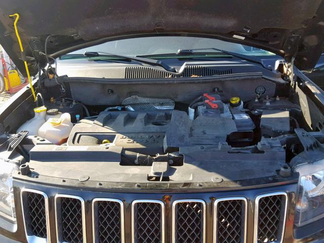 1C4NJDBB7GD557001 - 2016 JEEP COMPASS SP 黑色 照片 7