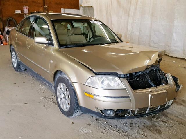 WVWPD63B81P139501 - 2001 VOLKSWAGEN PASSAT GLS GOLD photo 1