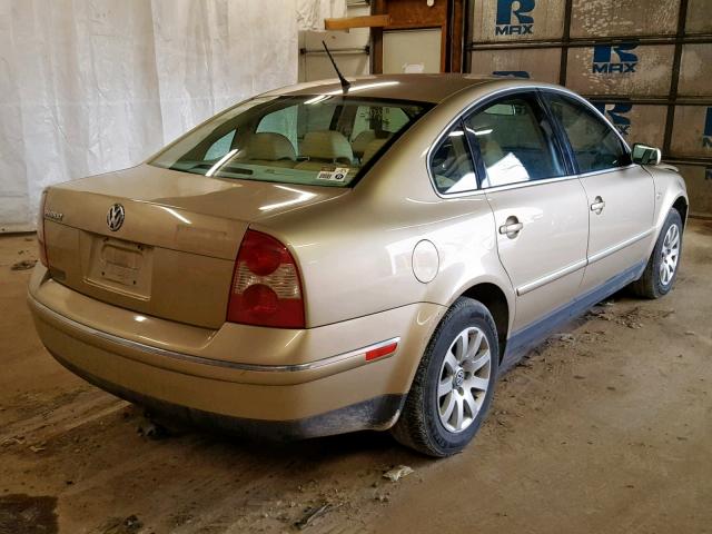 WVWPD63B81P139501 - 2001 VOLKSWAGEN PASSAT GLS GOLD photo 4