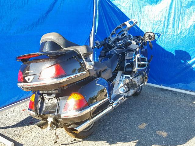 1HFSC47054A302239 - 2004 HONDA GL1800 BLACK photo 4