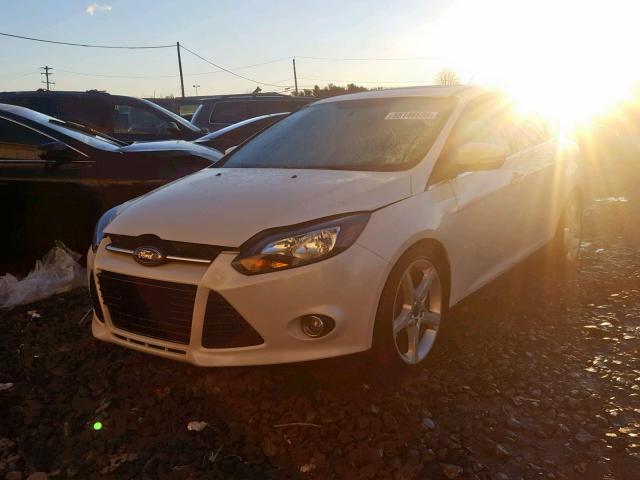 1FADP3J29EL102021 - 2014 FORD FOCUS TITA WHITE photo 2