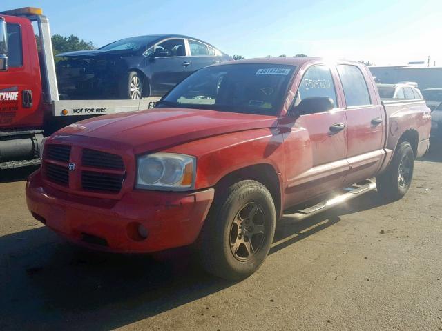 1D7HW48N36S593123 - 2006 DODGE DAKOTA QUA RED photo 2