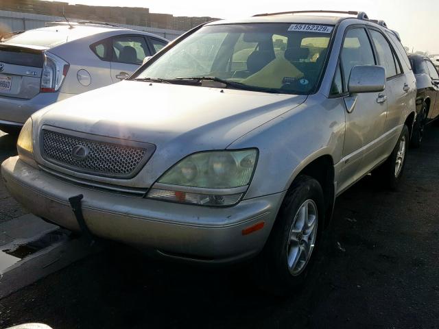 JTJHF10U010210509 - 2001 LEXUS RX 300 SILVER photo 2