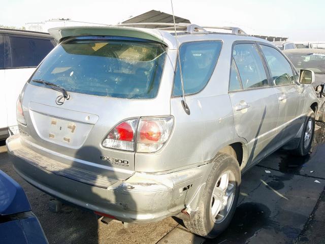 JTJHF10U010210509 - 2001 LEXUS RX 300 SILVER photo 4