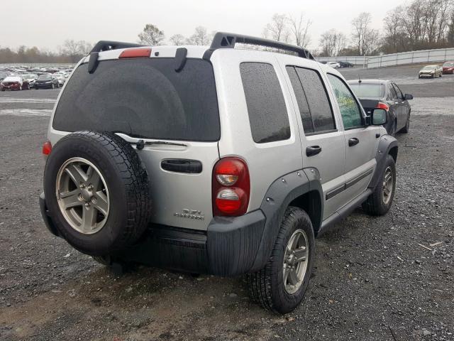 1J4GL38K55W723659 - 2005 JEEP LIBERTY RE SILVER photo 4