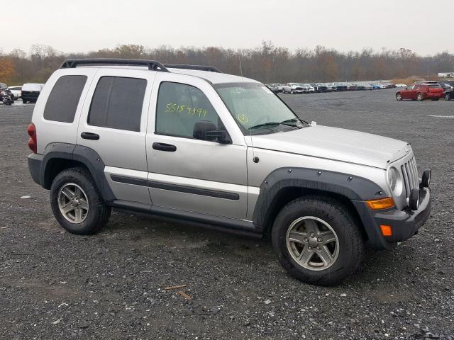 1J4GL38K55W723659 - 2005 JEEP LIBERTY RE SILVER photo 9