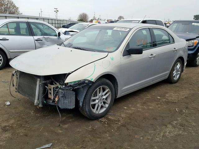 3FAHP0GA8AR405298 - 2010 FORD FUSION S SILVER photo 2