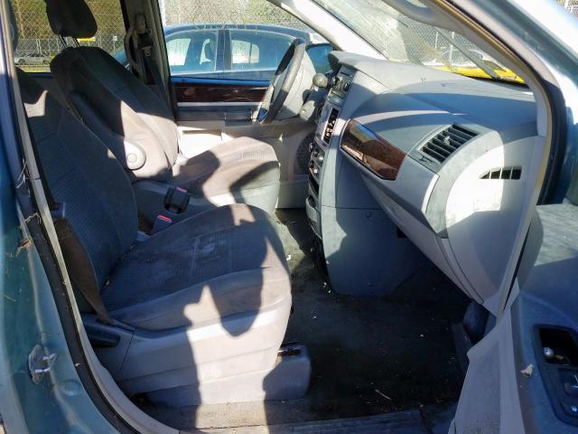 2A4RR5D11AR284687 - 2010 CHRYSLER TOWN & COUNTRY TOURING  photo 5