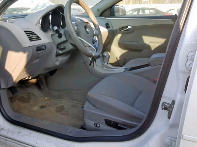 1G1ZB5EB0AF259958 - 2010 CHEVROLET MALIBU LS თეთრი ფოტო 5